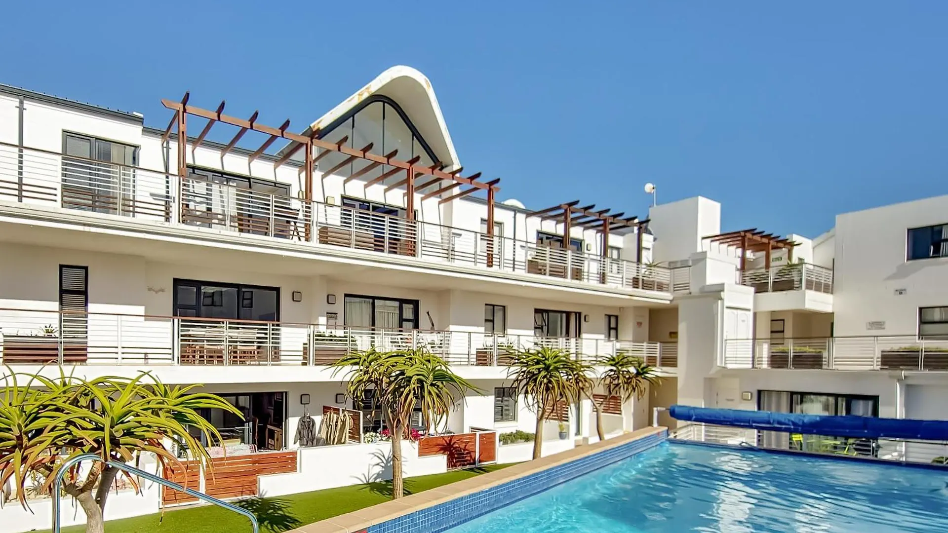 Azure 31 On Big Bay Apartment